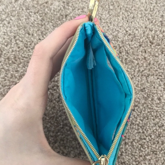 lilly pulitzer ID wristlet - Picture 3 of 3